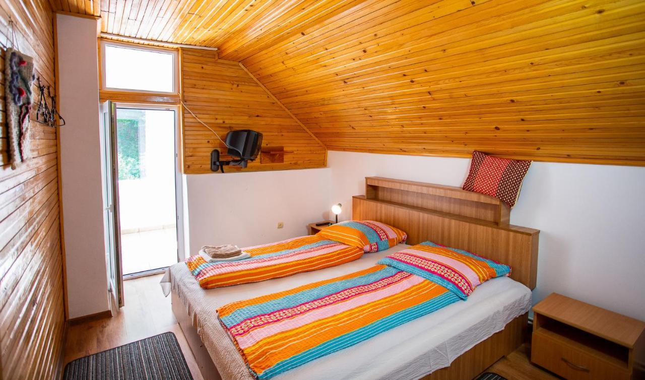 Casa Trandafirilor Hotel Cîrţişoara Екстериор снимка
