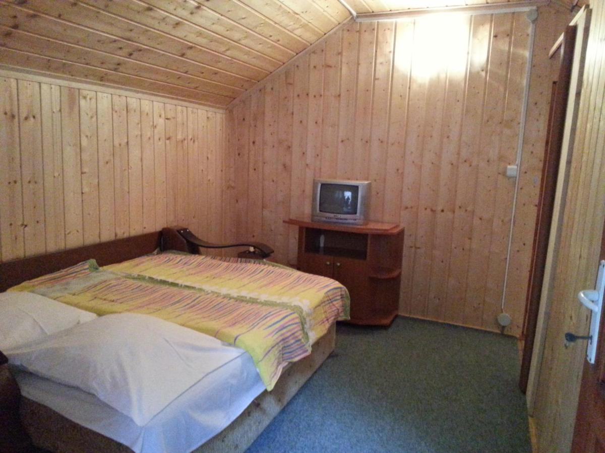 Casa Trandafirilor Hotel Cîrţişoara Екстериор снимка